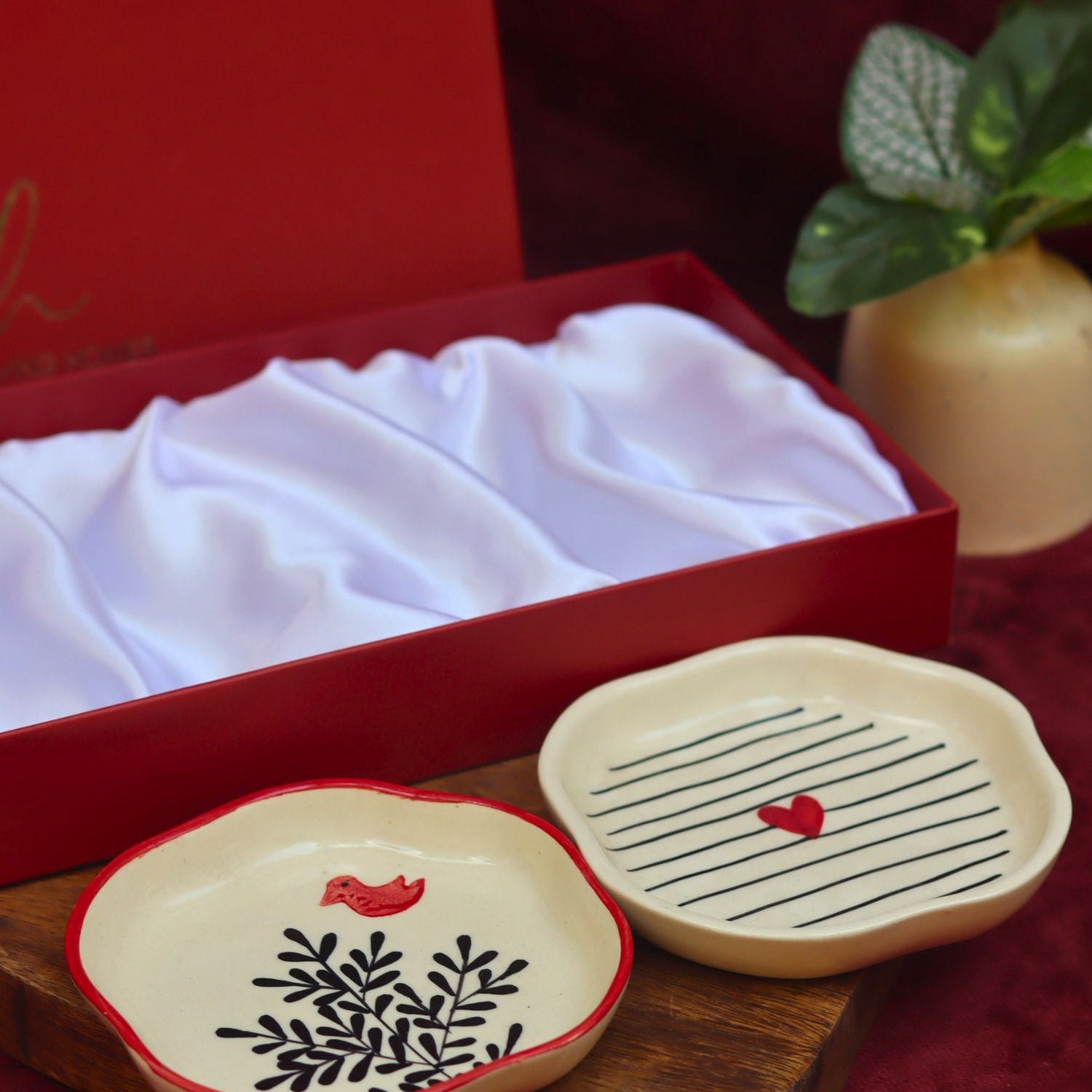 Birdie & Striped Heart Handmade Dessert plate in a Gift Box made by ceramic