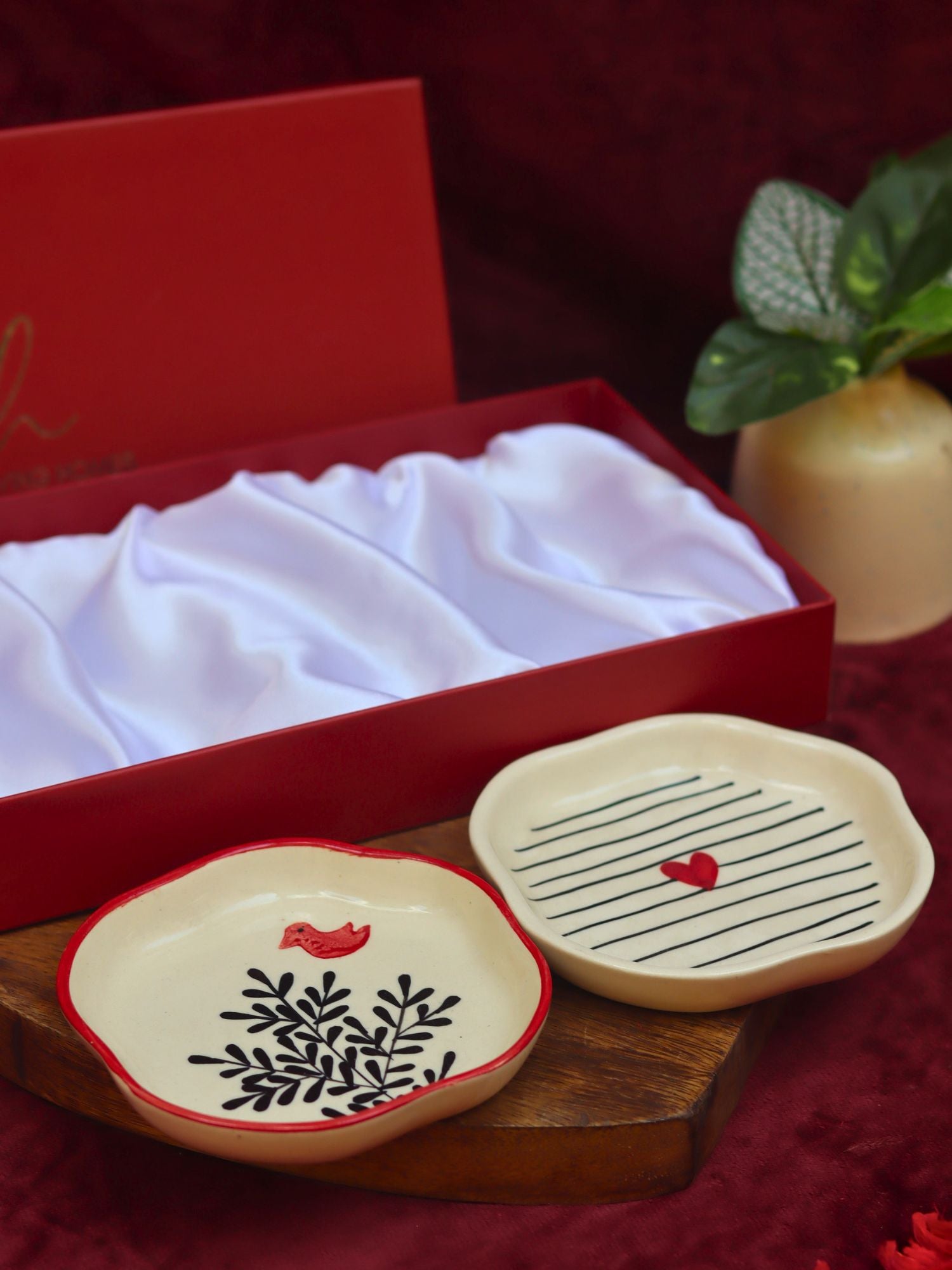 Birdie & Striped Heart Handmade Dessert plate in a Gift Box made by ceramic