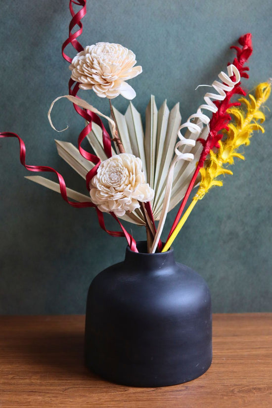 black round vase with assorted bunch combo handmade in india