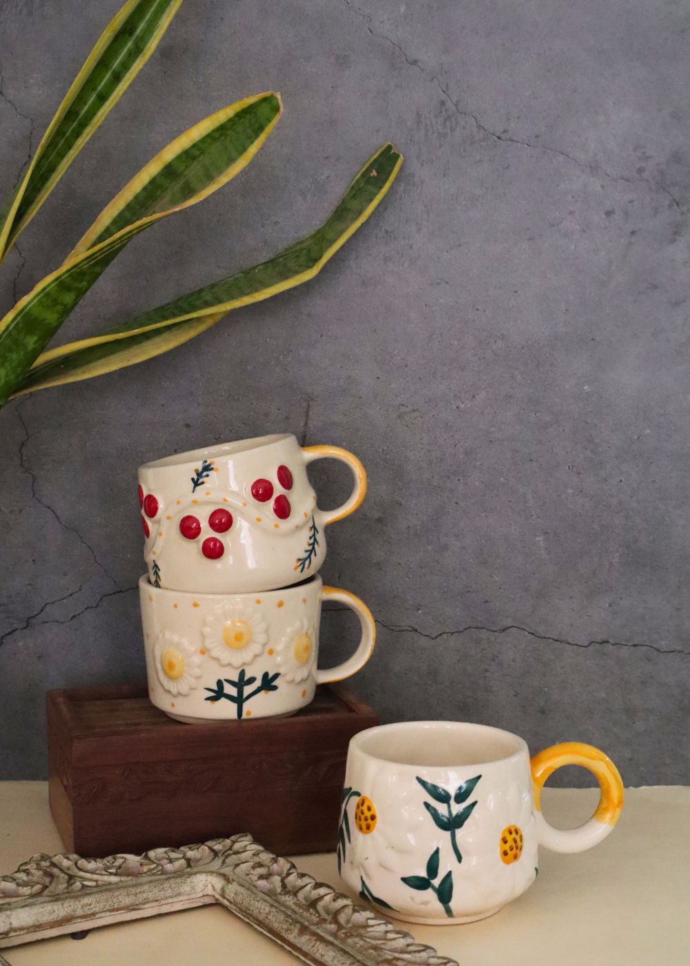 set of 3 ceramic mugs 