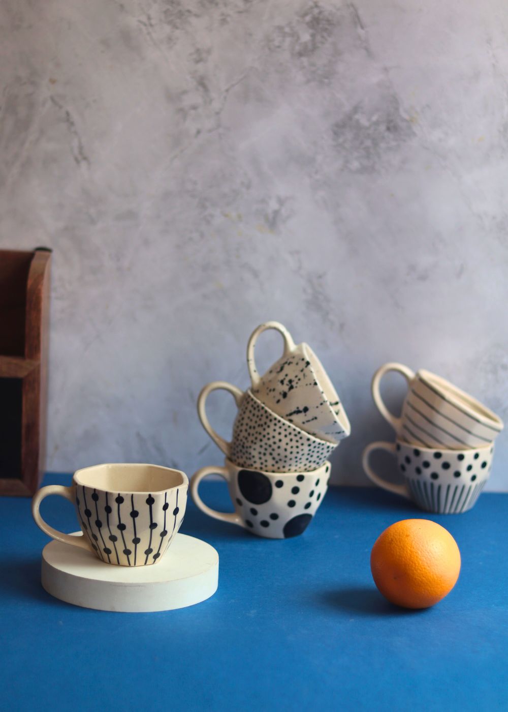 Set of 6 [Black&White] Handmade Mugs (For the price of 5) made by ceramic