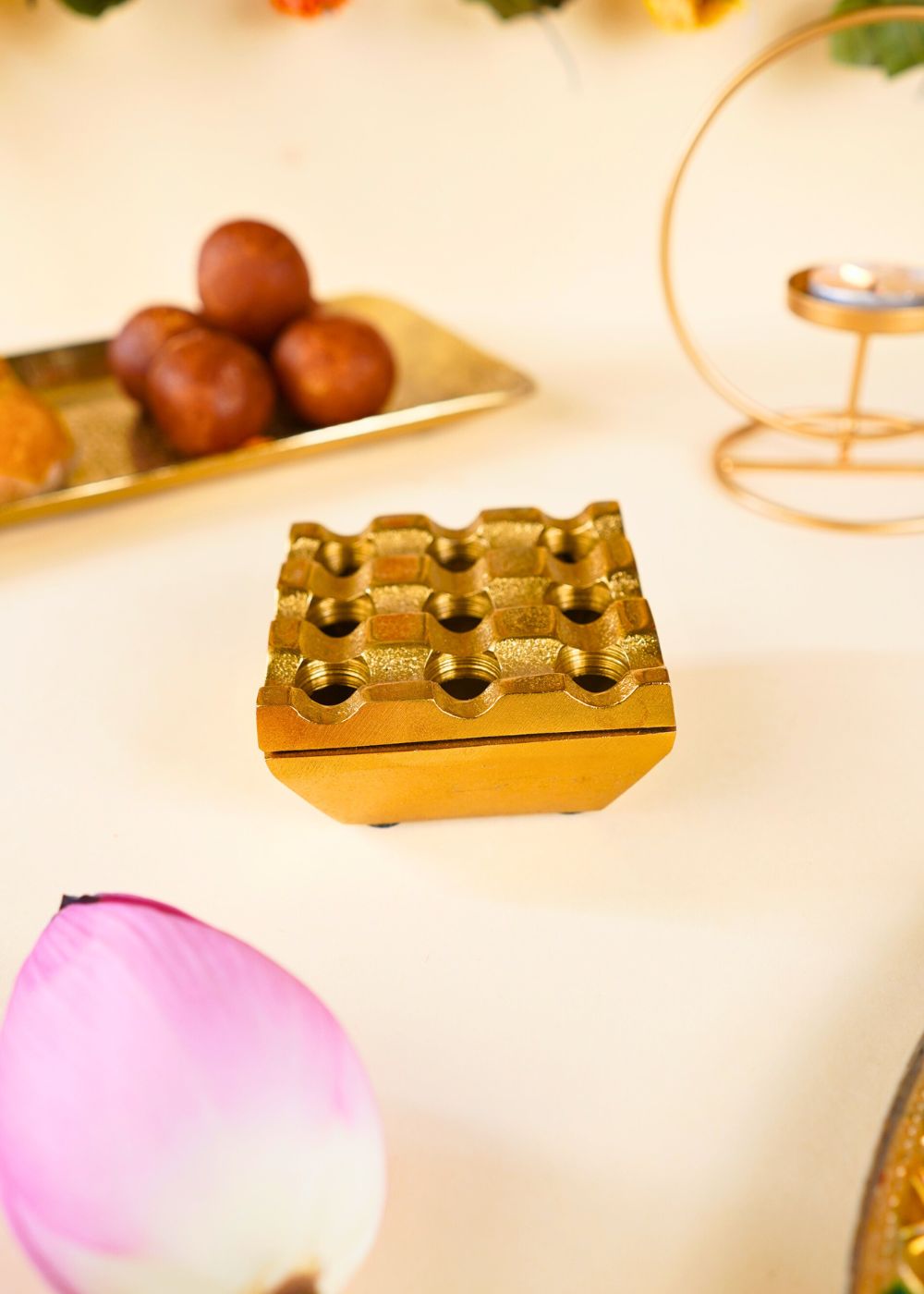 handmade amber ashtray
