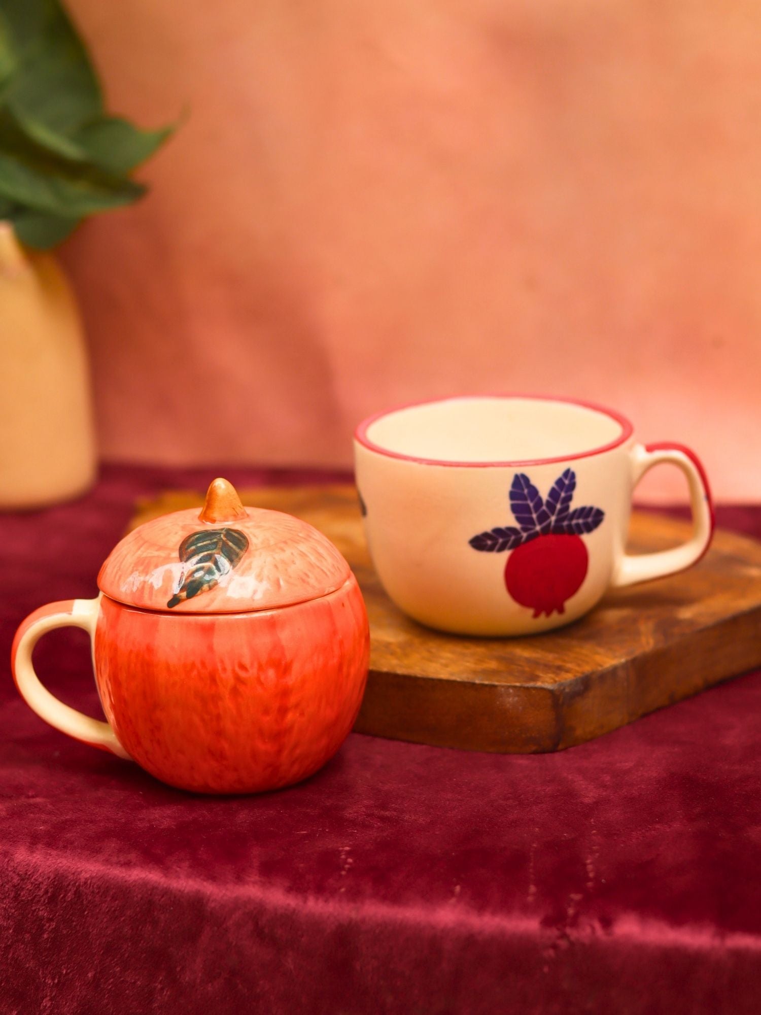 Set of 2 - Orange mug with lid & Anar Mug combo with premium quality material