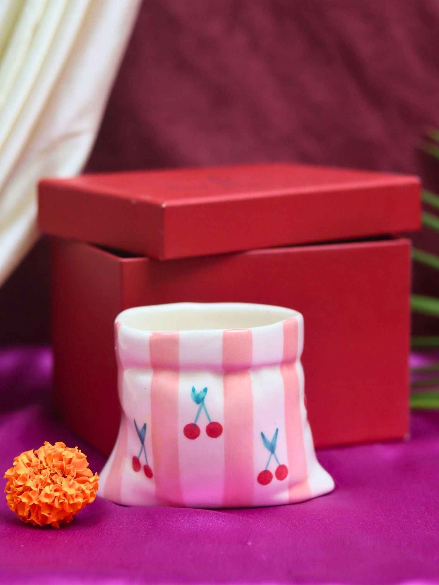 Striped Pouch Mug in a Gift Box