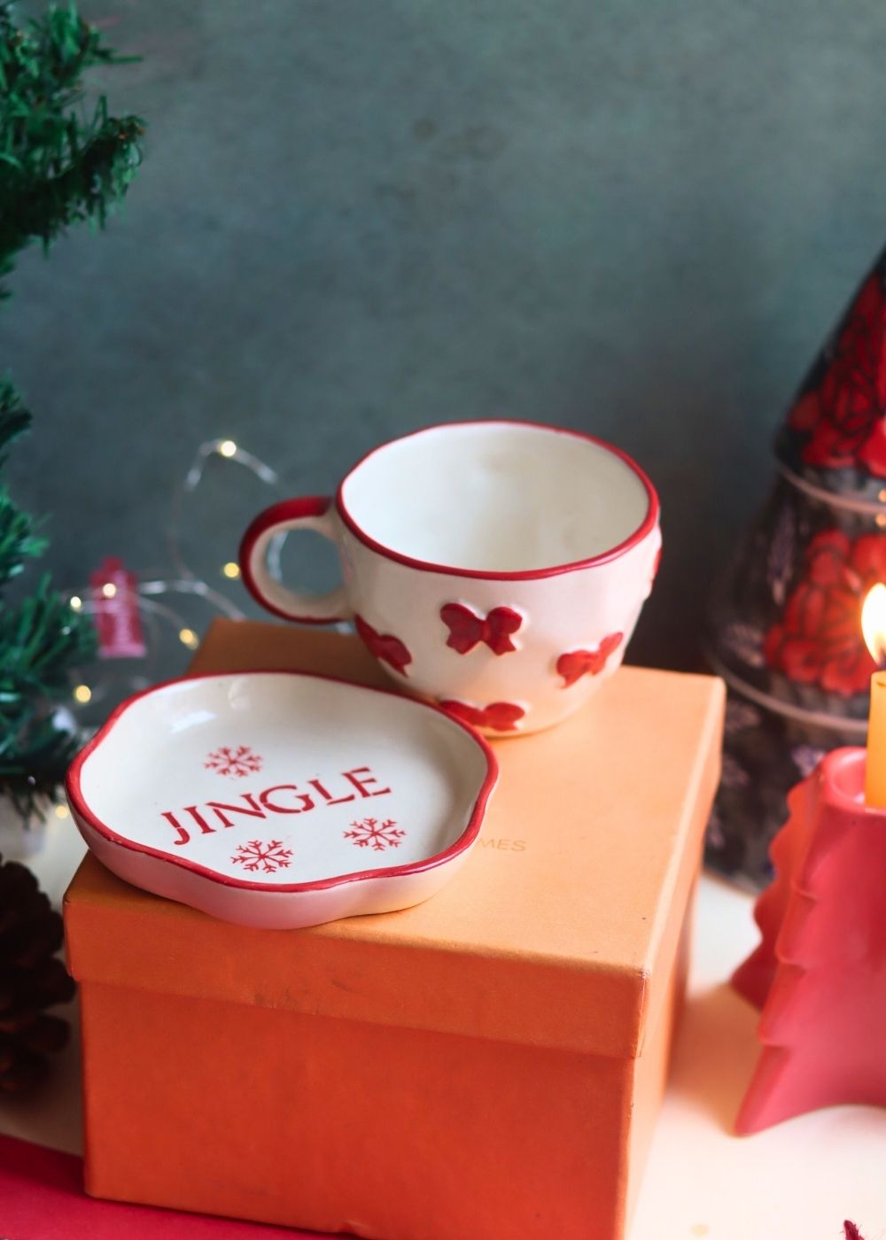 Bow Mug & Jingle Handmade Dessert Plate in a Gift Box made by ceramic