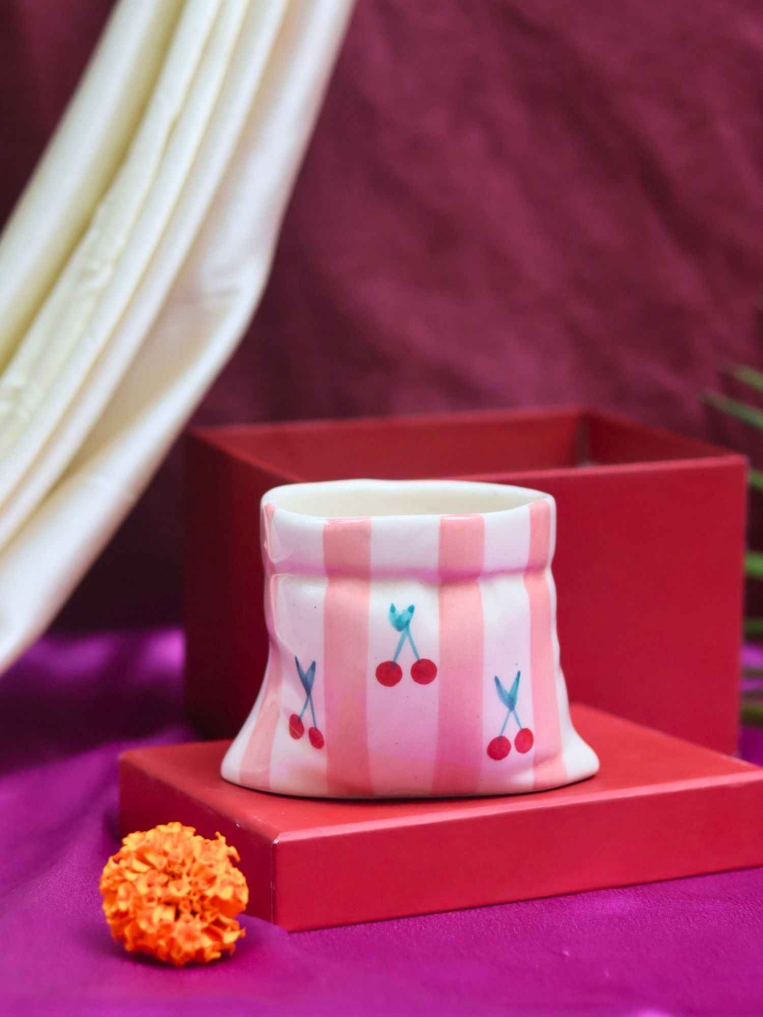 Striped Pouch Mug in a Gift Box