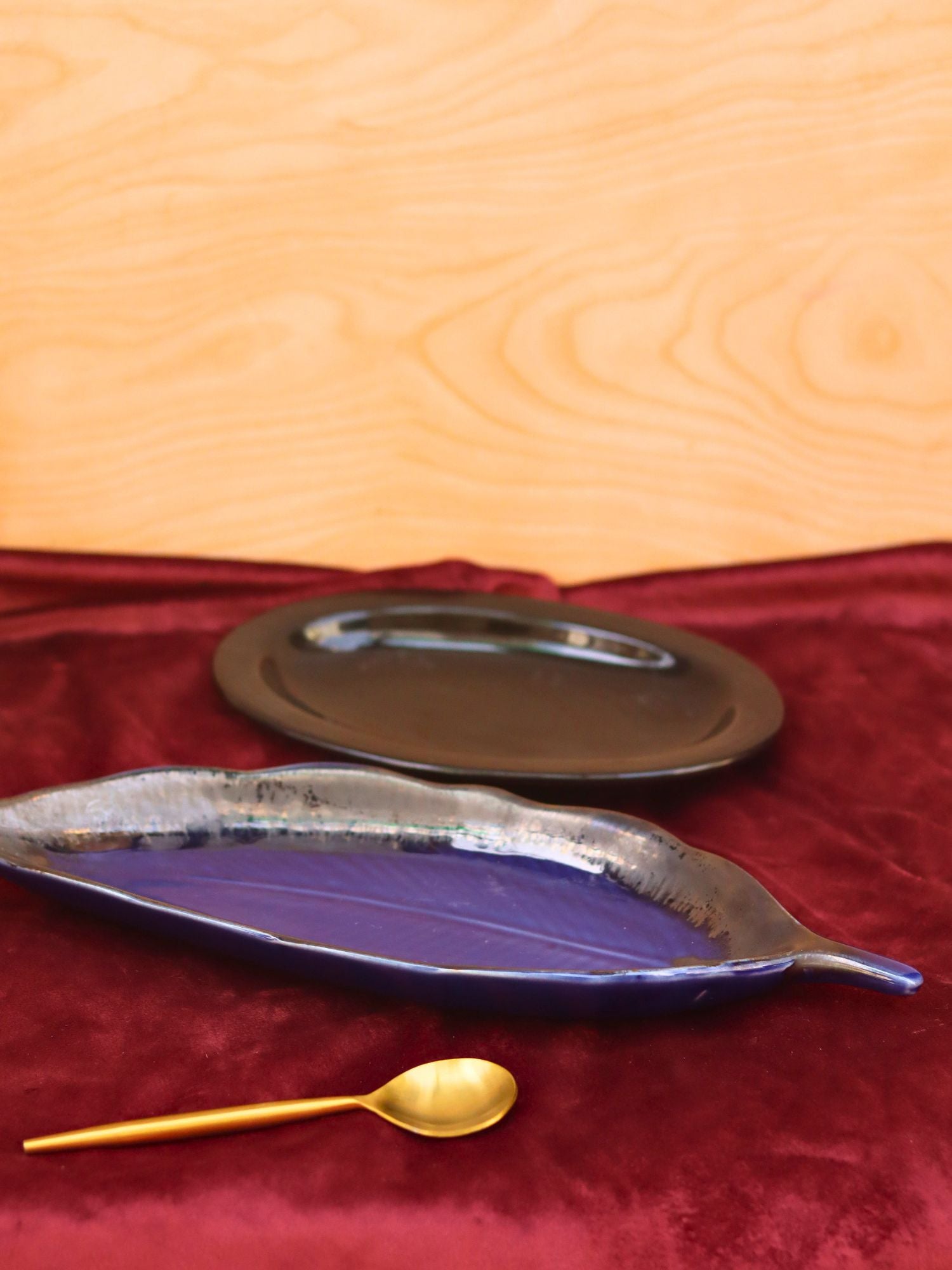 Set of 2 - Electric Blue leaf platter & Black oval platter combo made by ceramic