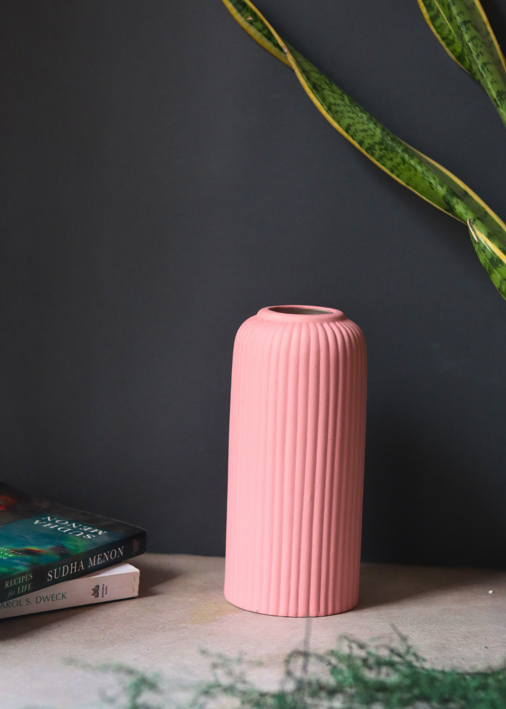 Handmade ceramic flower vase - medium size
