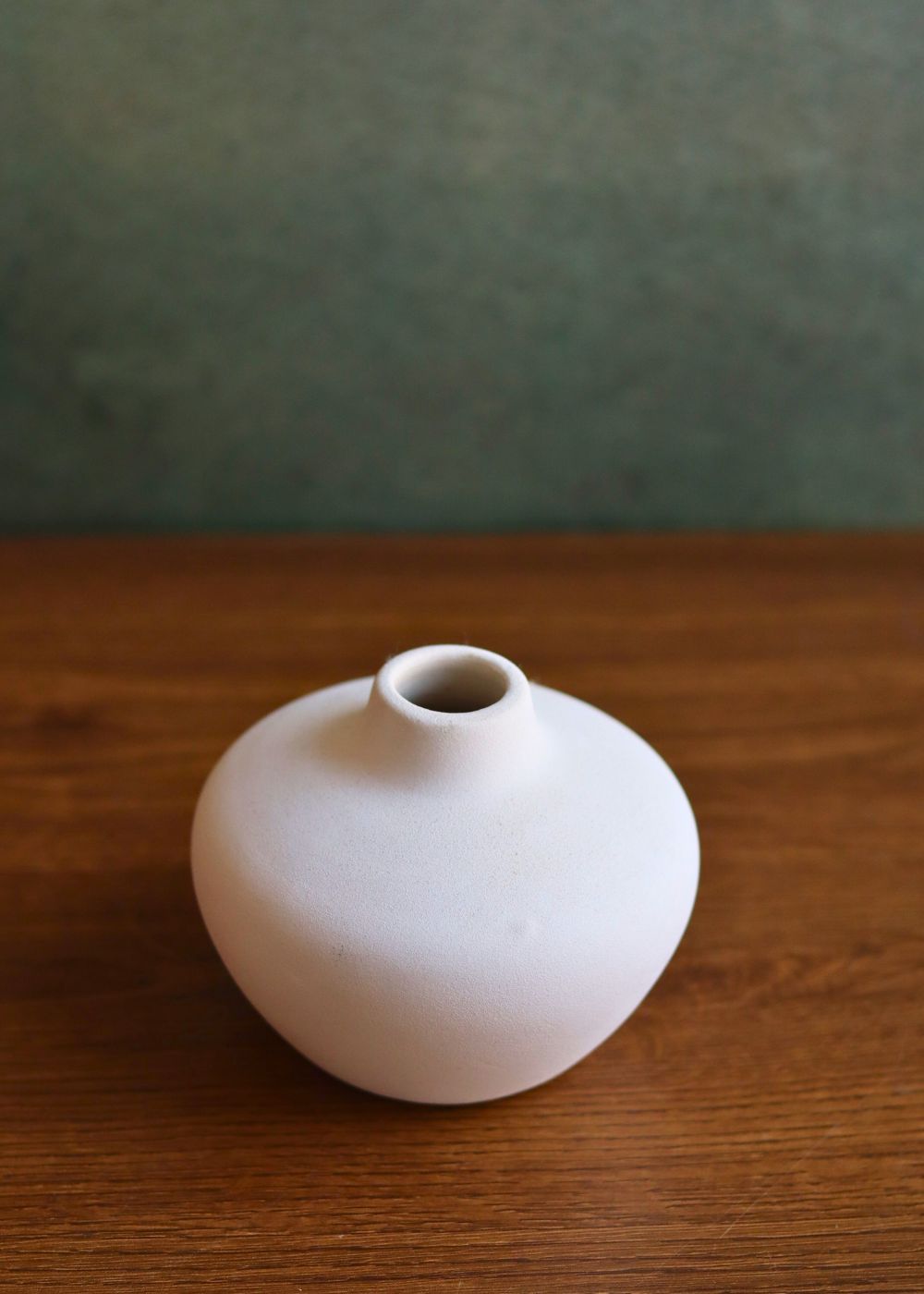 esoteric vase made by ceramic