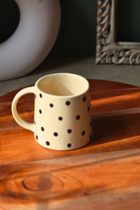 Black & white ceramic coffee mug 