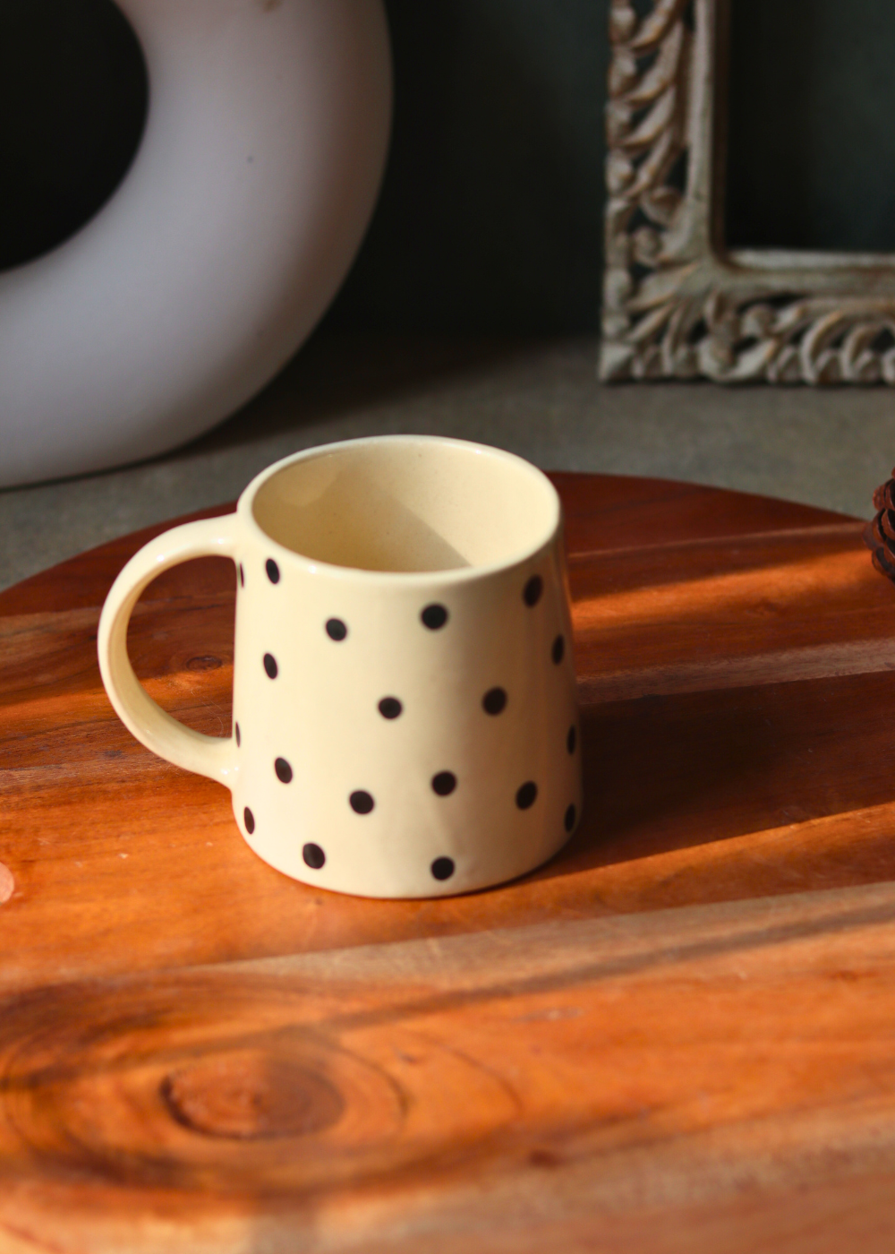Black & white ceramic coffee mug 