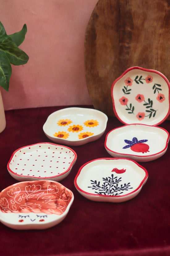 Set of 6 Charming Sweet handmade Dessert Plate (for the price of 5)