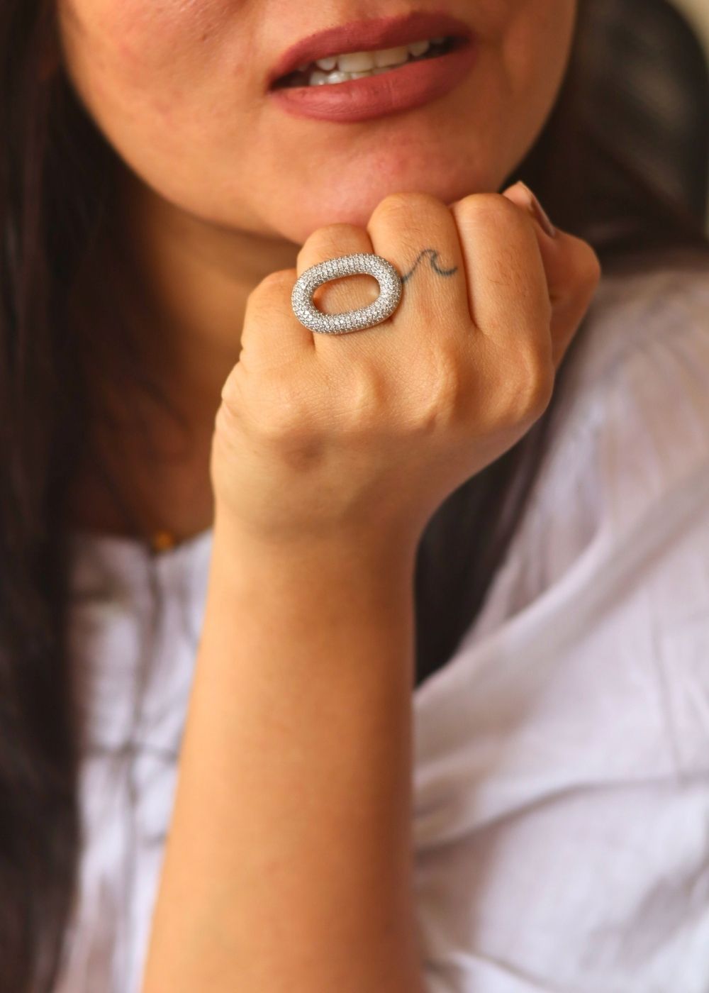 Serene Oval Ring - Silver with premium quality material