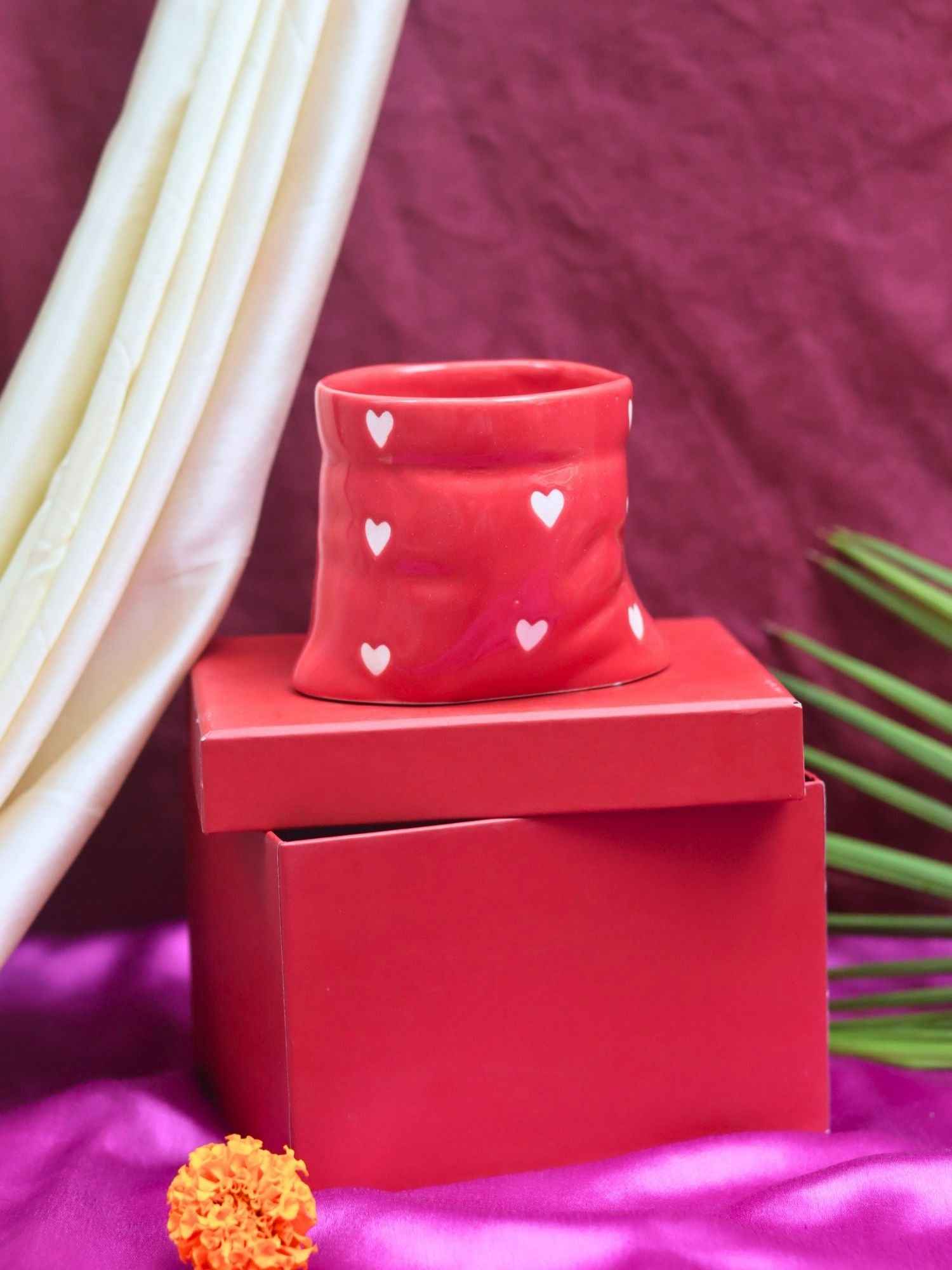 Red heart pouch Mug in a Gift Box