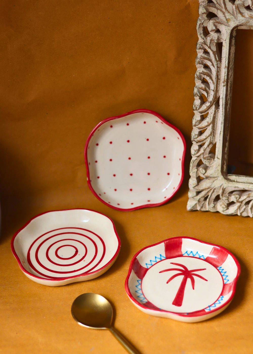 Set of 3 - Red & White Handmade dessert plate with premium quality material