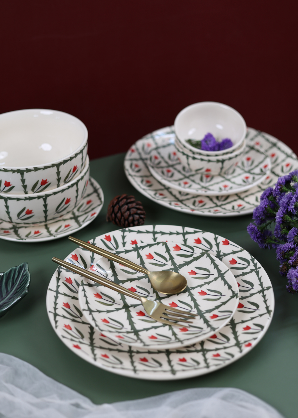 the fern dinner set maded by ceramic 