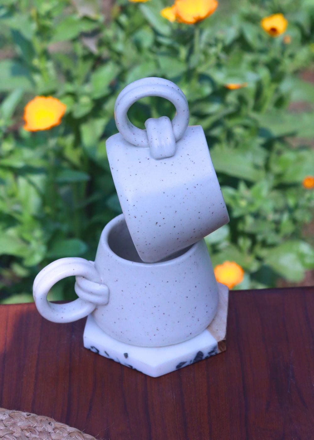 Knotted Handle Mug with premium quality material