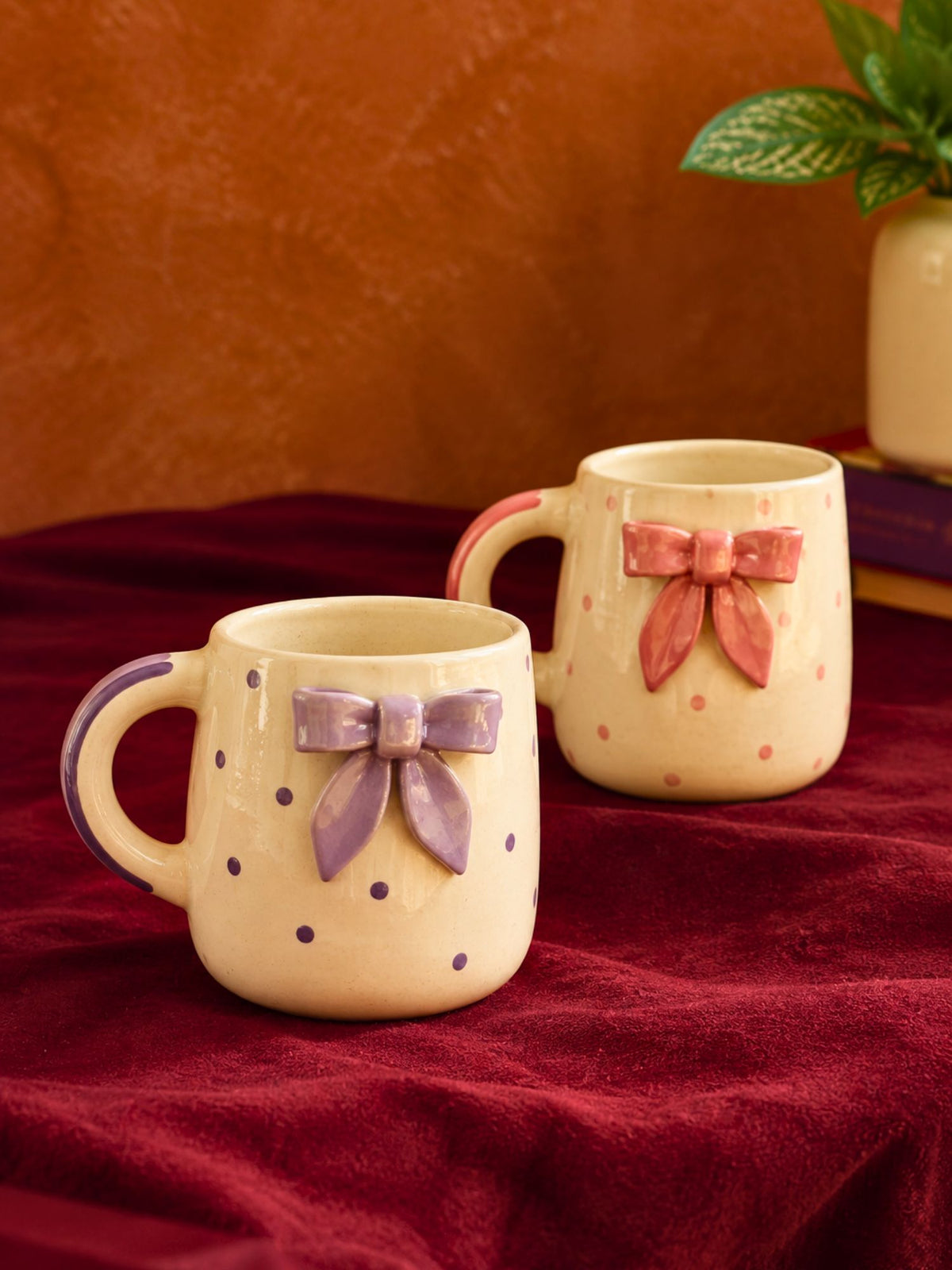 handmade Set of 2 - Bow Embrossed Mugs Combo