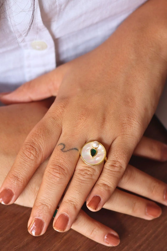 Waterproof Emerald Pearl Luna Ring