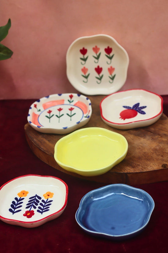 Set of 6 Delightful Treat Handmade Dessert Plate (for the price of 5)