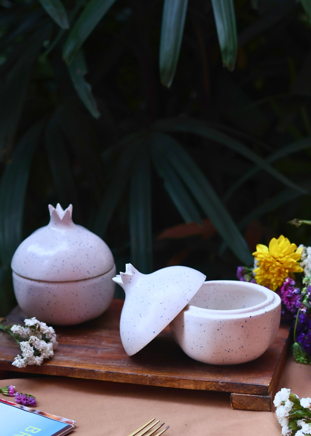 handmade white speckled anar jar