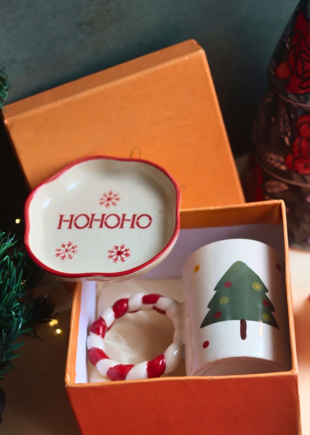 The OG Christmas Mug & HOHOHO Handmade Dessert Plate in a Gift Box made by ceramic