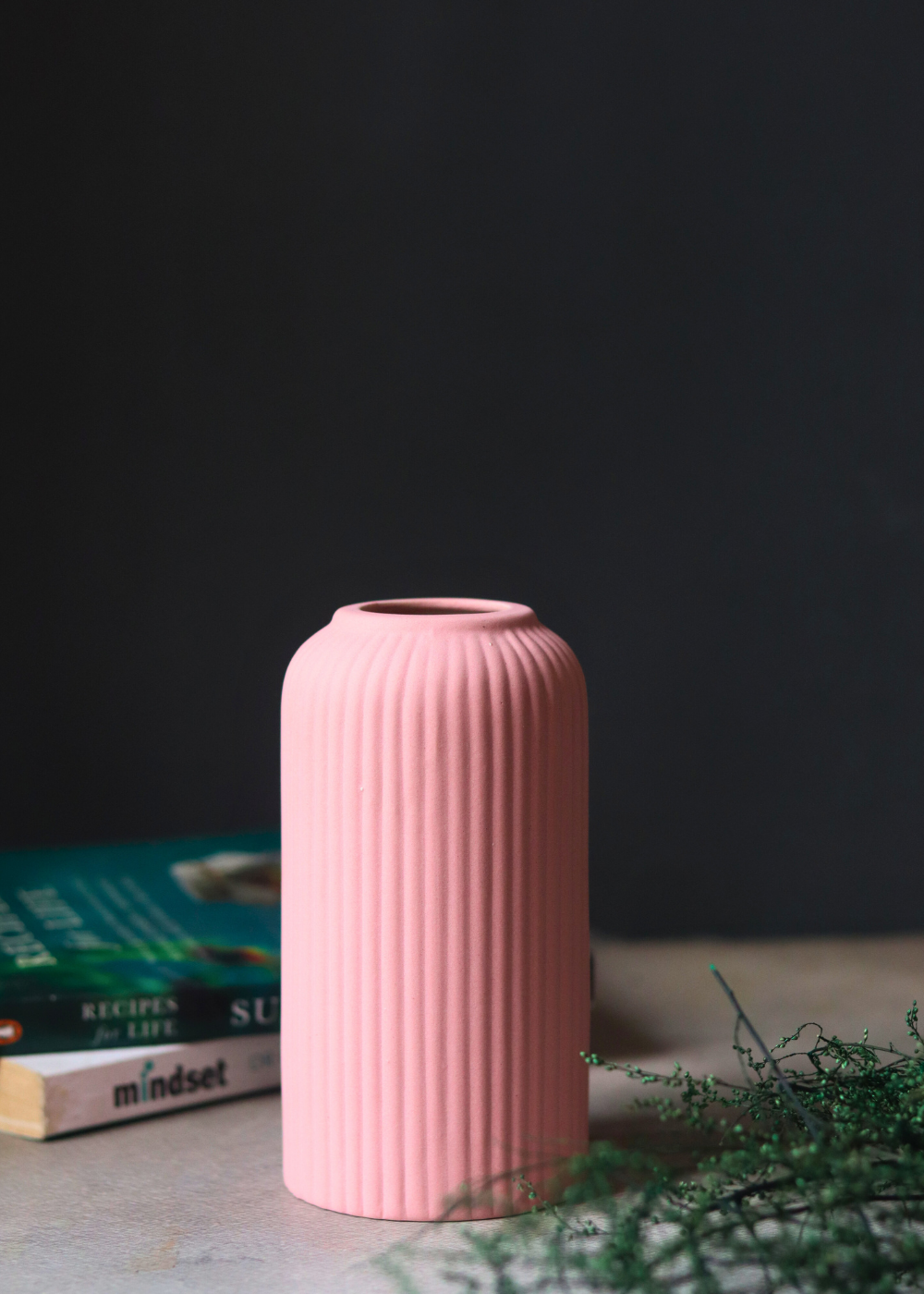 Ceramic pink flower vase - short