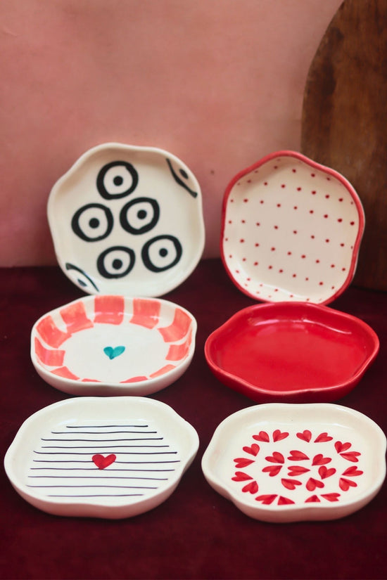 Set of 6 Artful Dessert plate (for the price of 5)