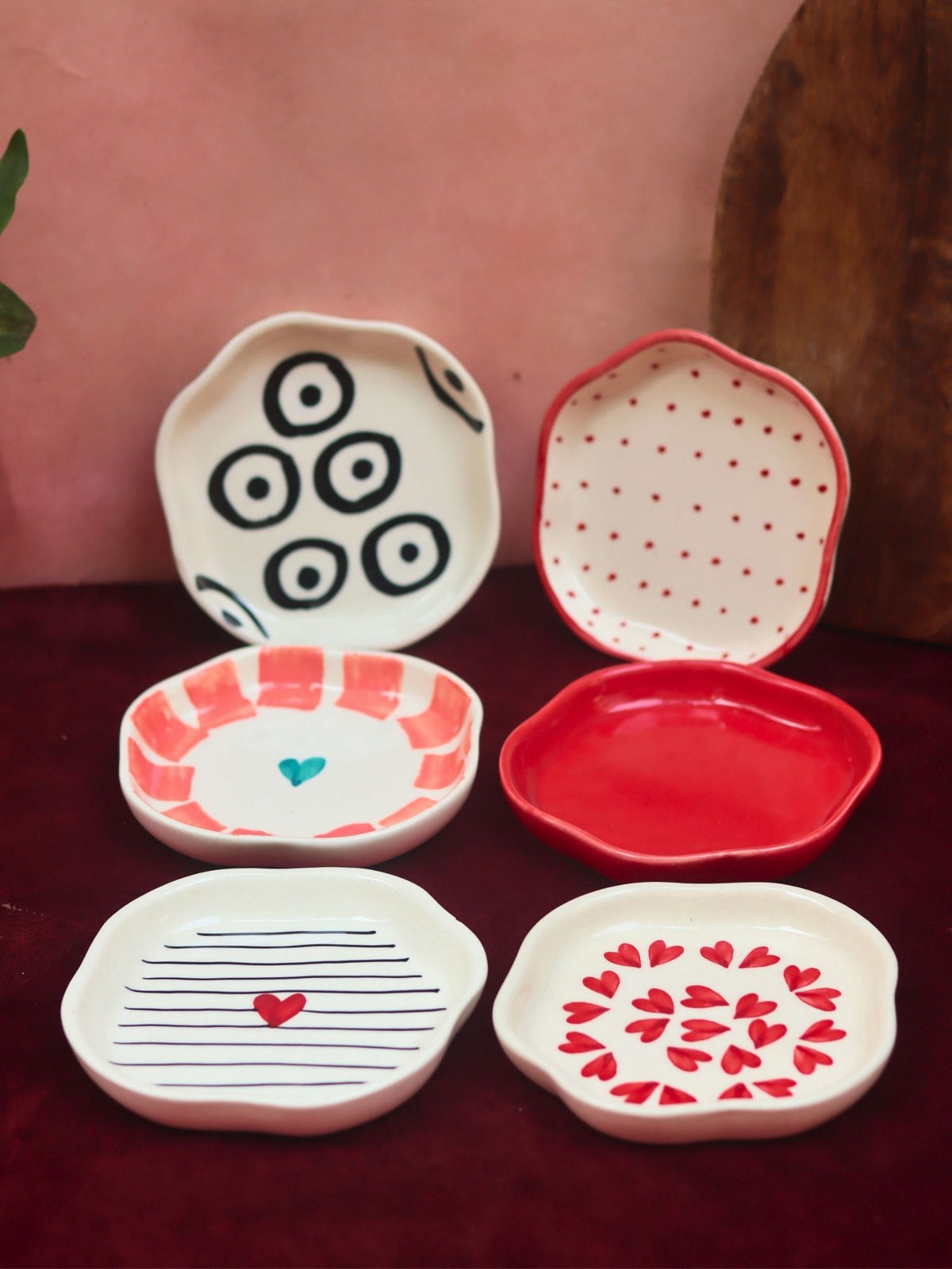 Set of 6 Artful Dessert plate (for the price of 5)