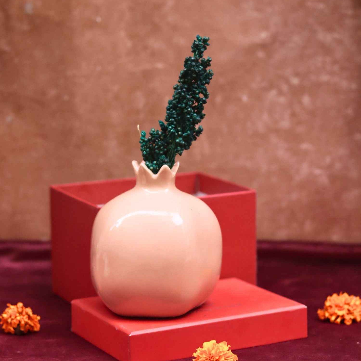 Peach Anar Vase Gift Box