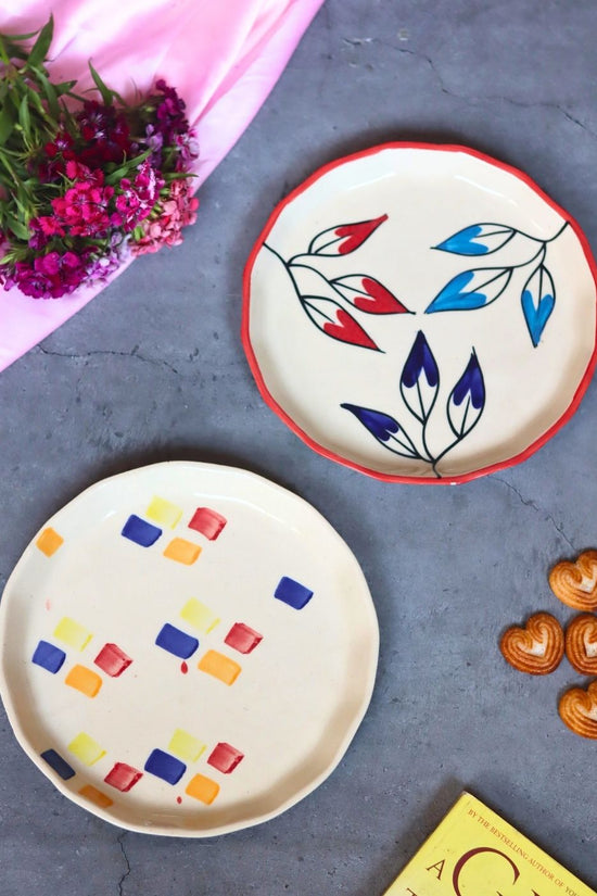 Petals & Crayon Snack Plate made by ceramic