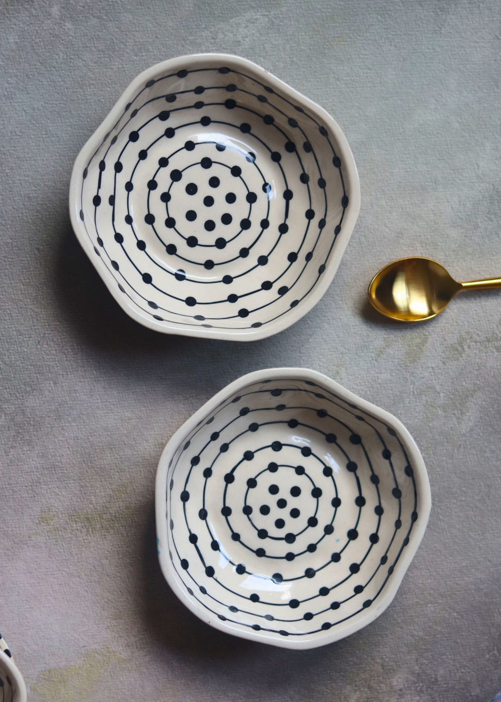 Two handmade bowl black & white 