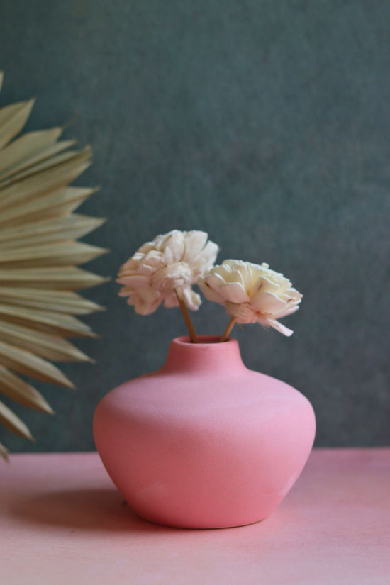 Handmade esoteric vase round pink 