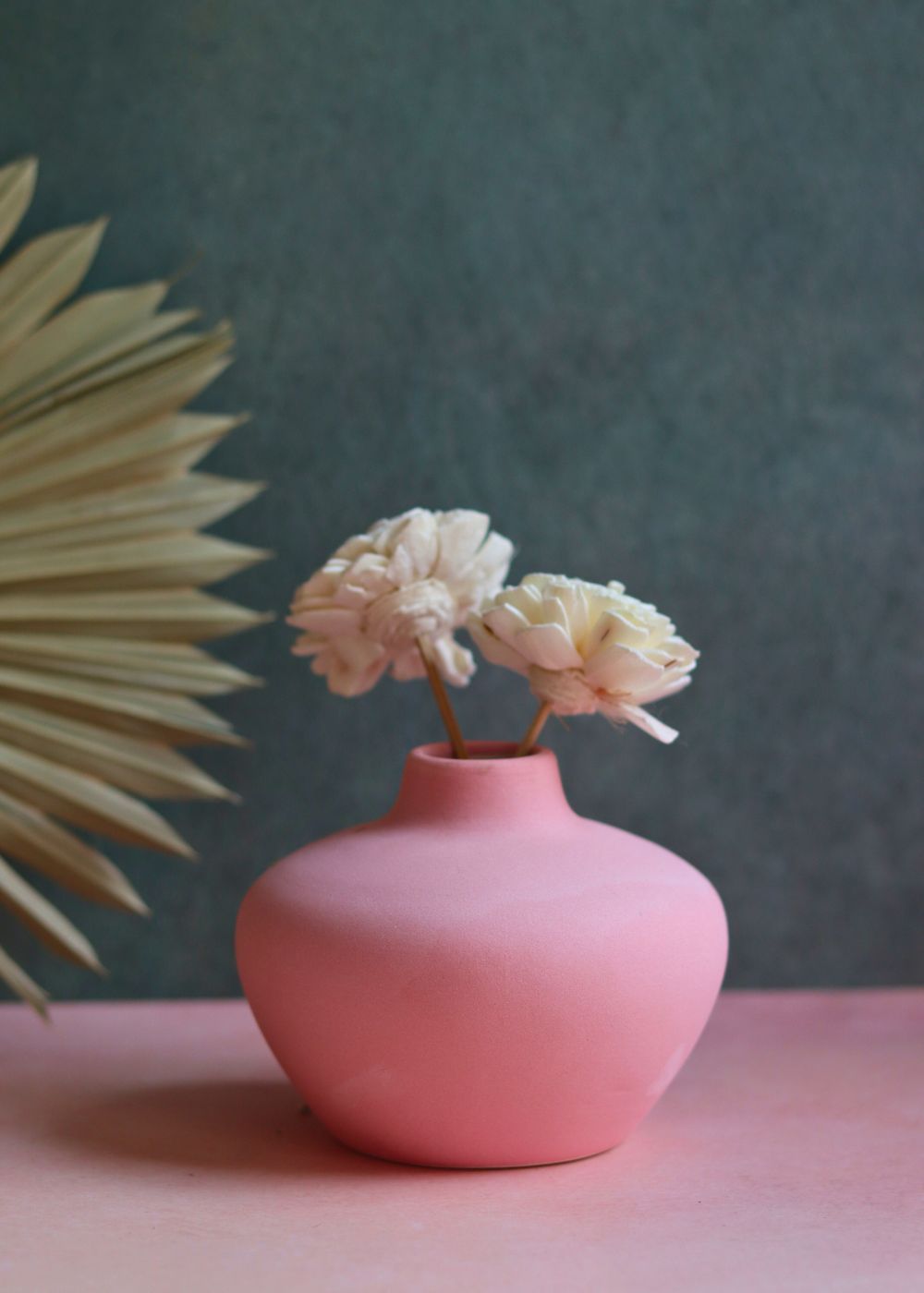 Handmade esoteric vase round pink 