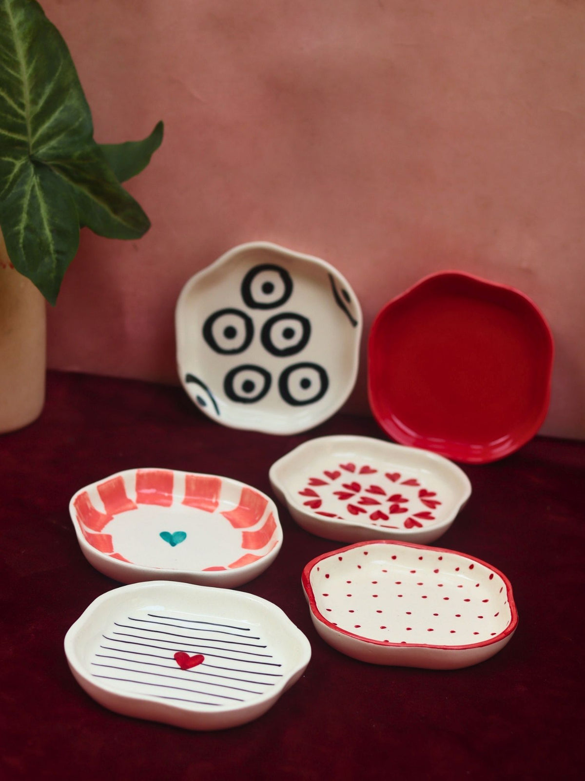 Set of 6 Artful Dessert plate (for the price of 5)