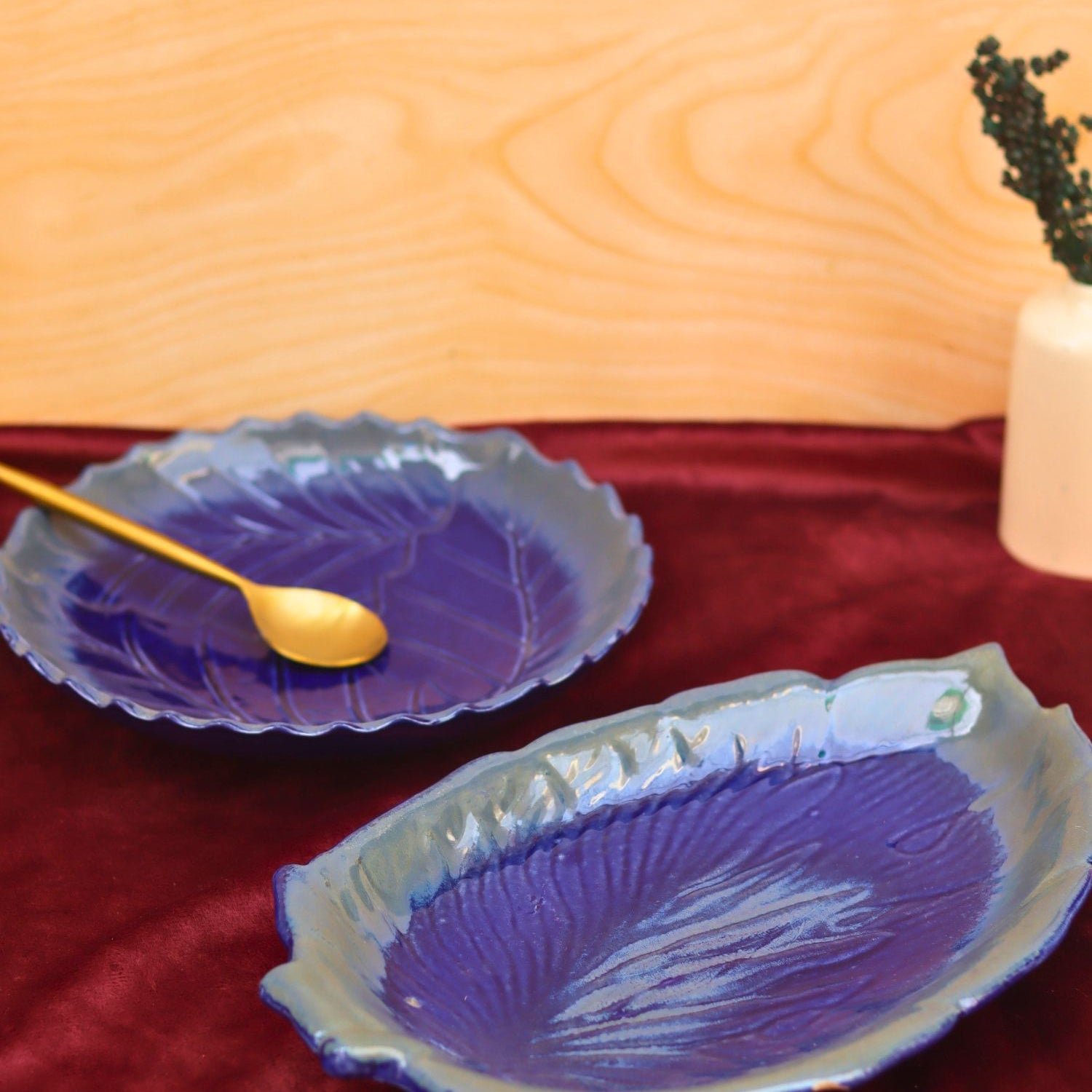 Set of 2 - Royal Blue Round Engraved Platter & royal blue betel leaf platter combo made by ceramic