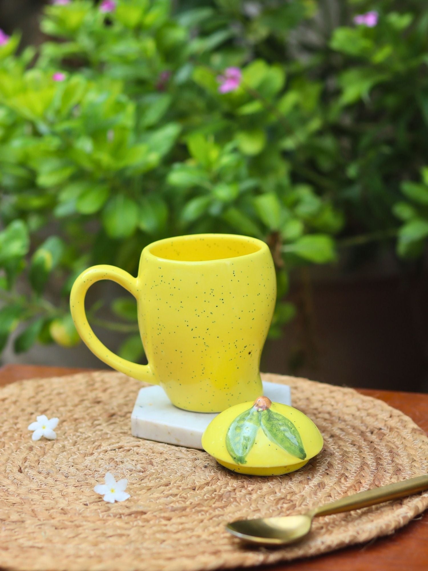 Mango Mug made by ceramic