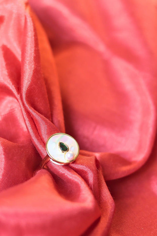 Emerald Pearl Luna Ring with premium quality material