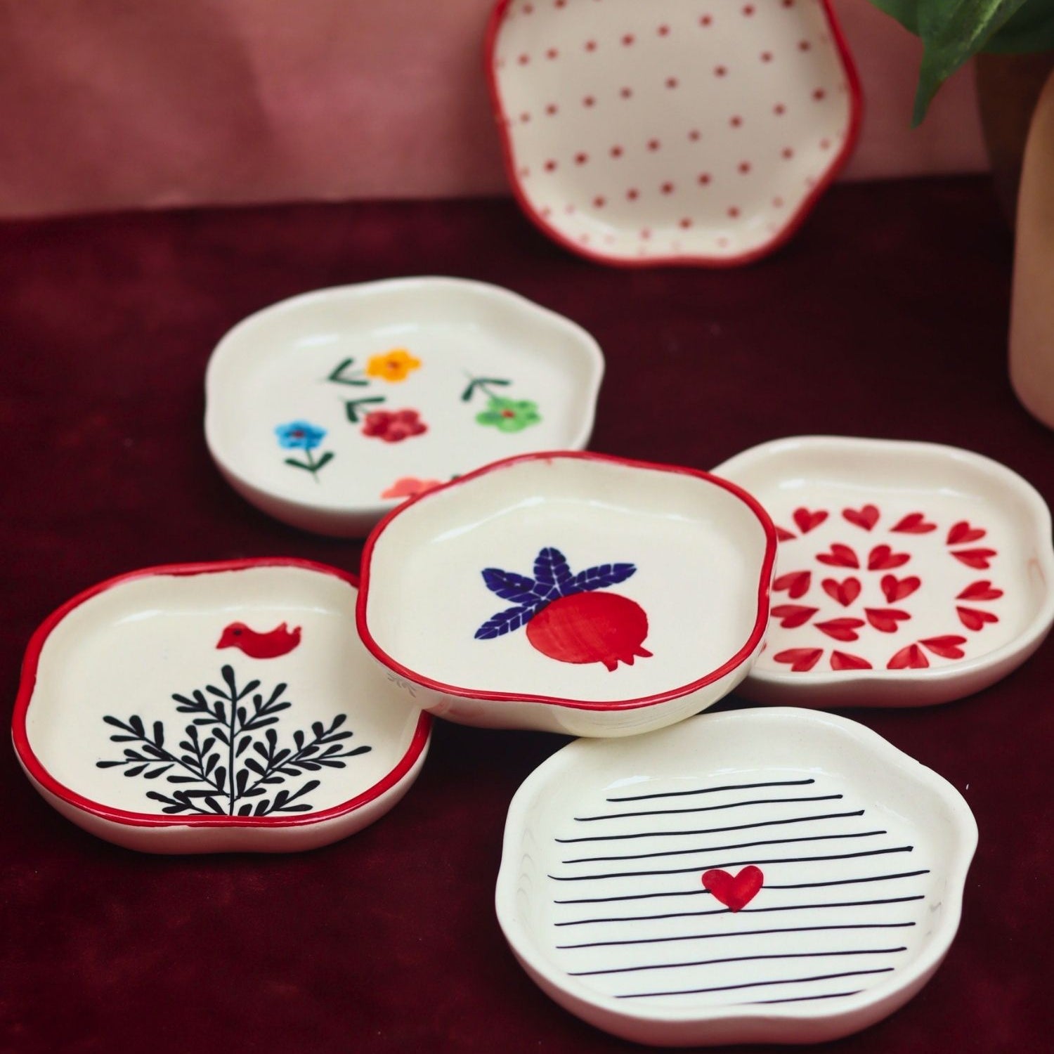 handmade Set of 6 {red & black) handmade dessert plates (For the price of 5)