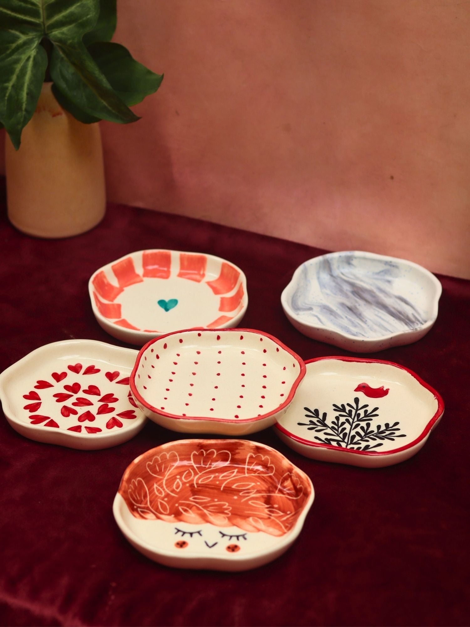 Set of 6 Hotselling Handmade Dessert plates (for the price of 5)