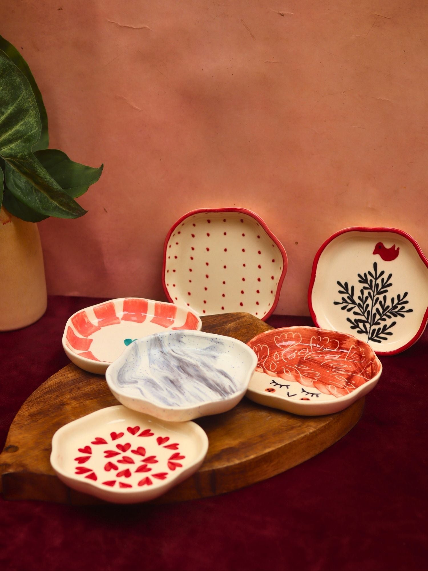 Set of 6 Hotselling Handmade Dessert plates (for the price of 5)