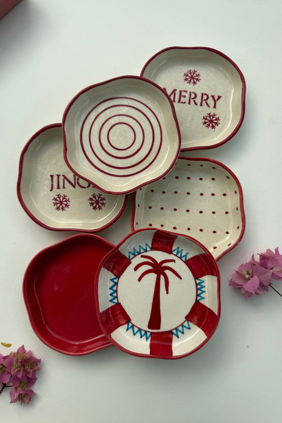 Set of 6 Joyful Treat Dessert plate (for the price of 5) with premium quality material