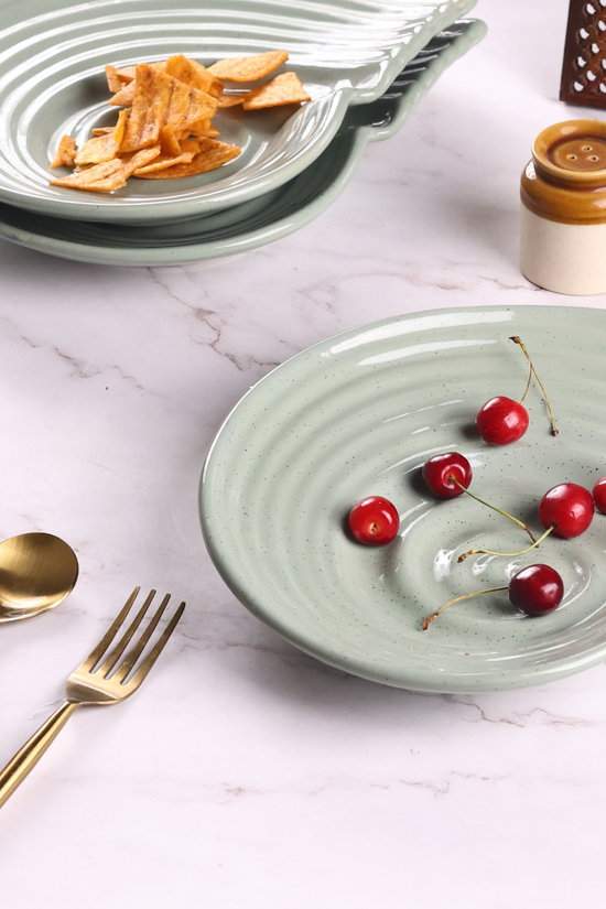 Handmade ceramic platter for dinnerware 