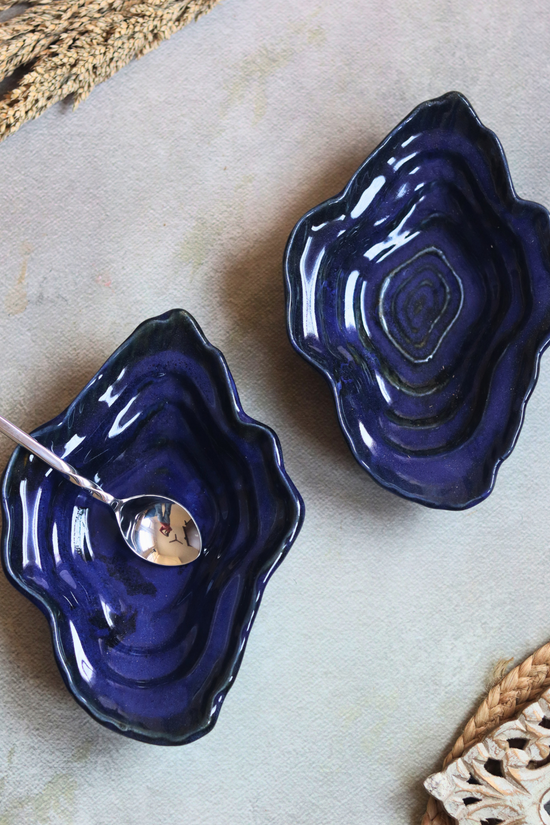 Serveware handmade ceramic wavy bowls 