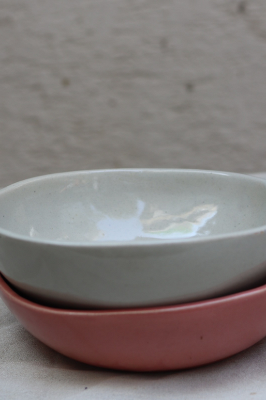 Curry bowls - ivory & pink color
