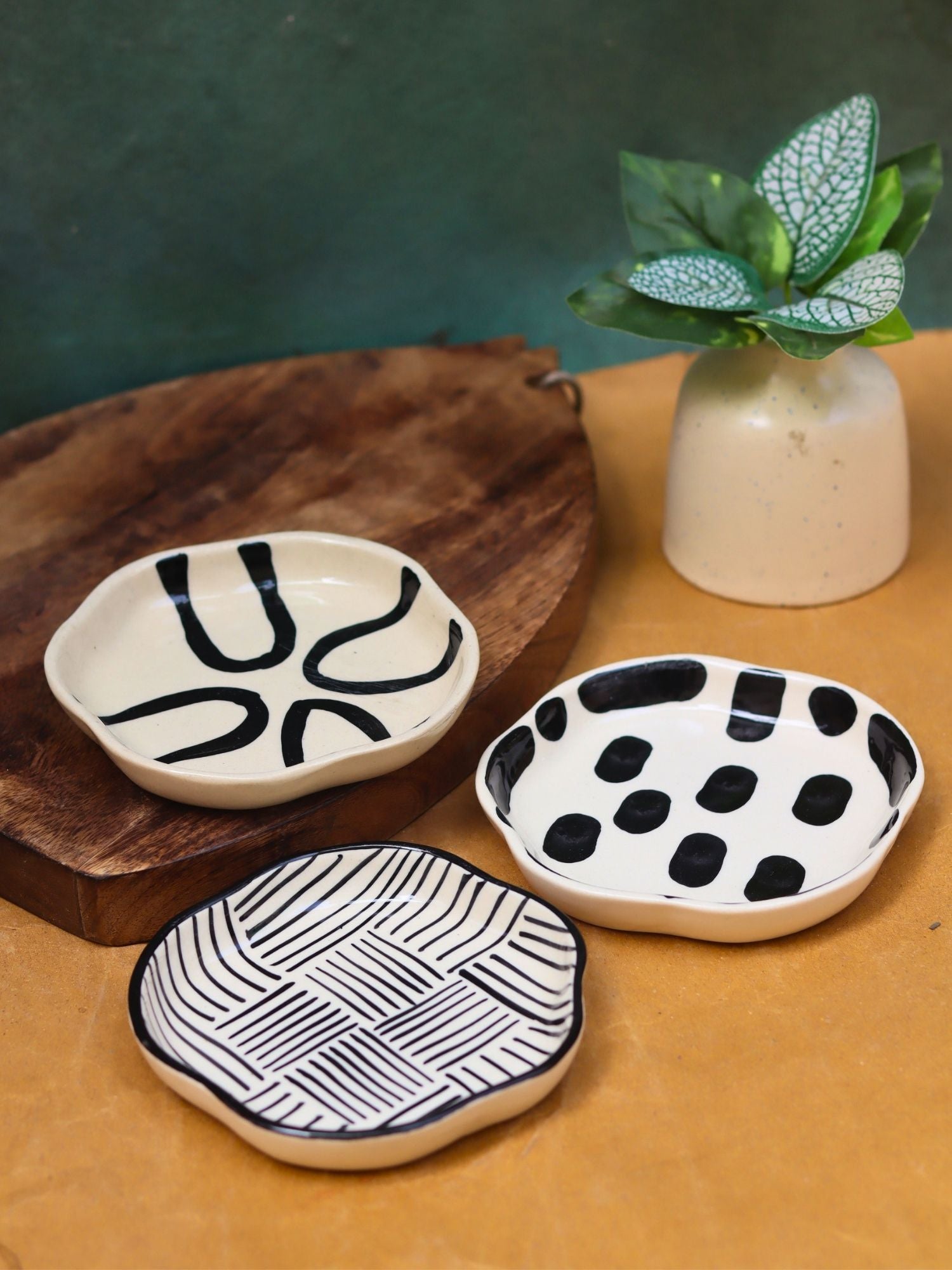 Black Block, All lines & Abstract Handmade Dessert Plate