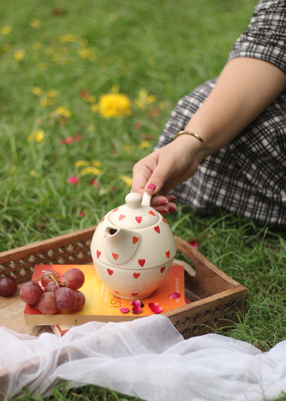 handmade red heart kettle with tea cup, made by ceramic 