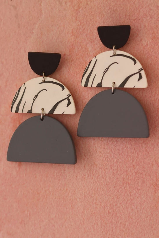 Classic Noir Earrings made by plastic