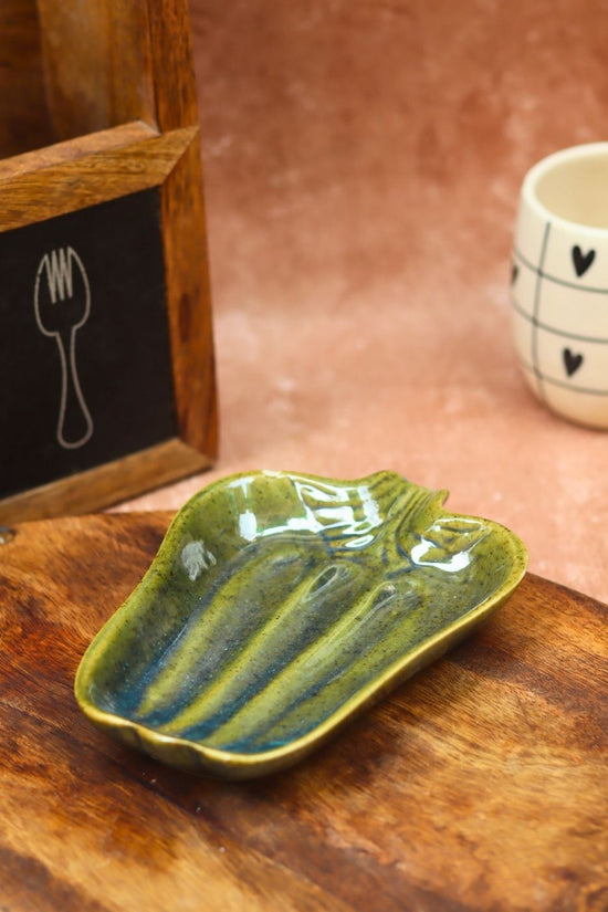 Bell Pepper Platter made by ceramic