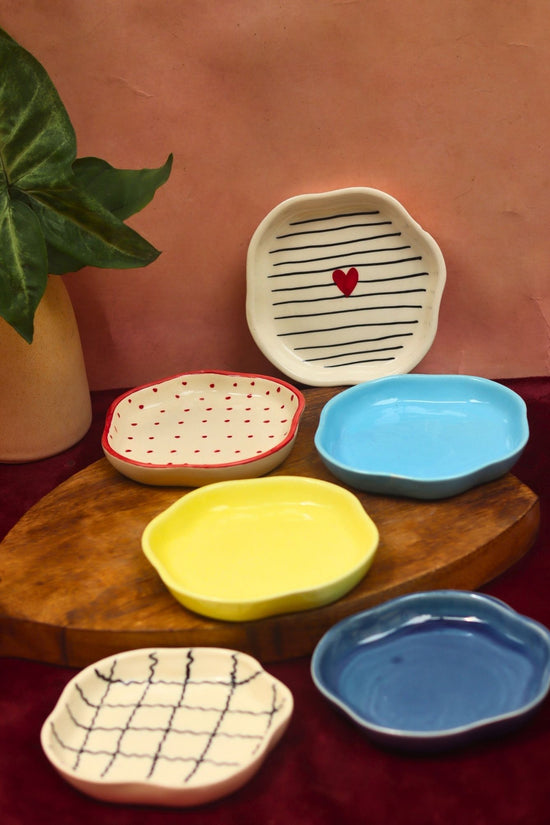 Set of 6 Mealtime Handmade dessert plate (for the price of 5)